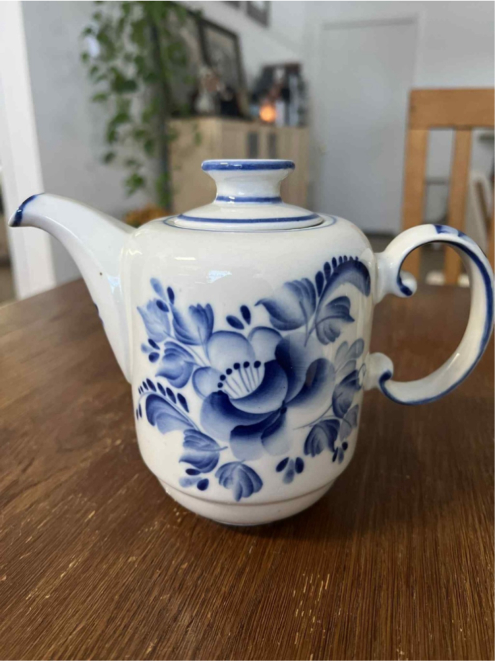Hand Painted Gzhel Porcelain Teapot Blue & White Floral Russia SIGNED Fedotov EX